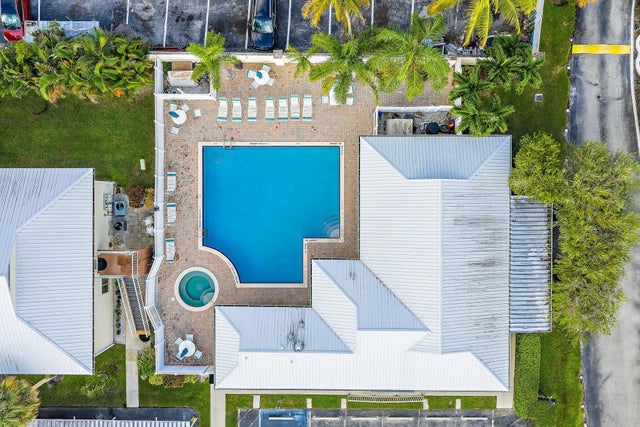 3 of 50 - 212 Se Village Drive #212, Port Saint Lucie, FL