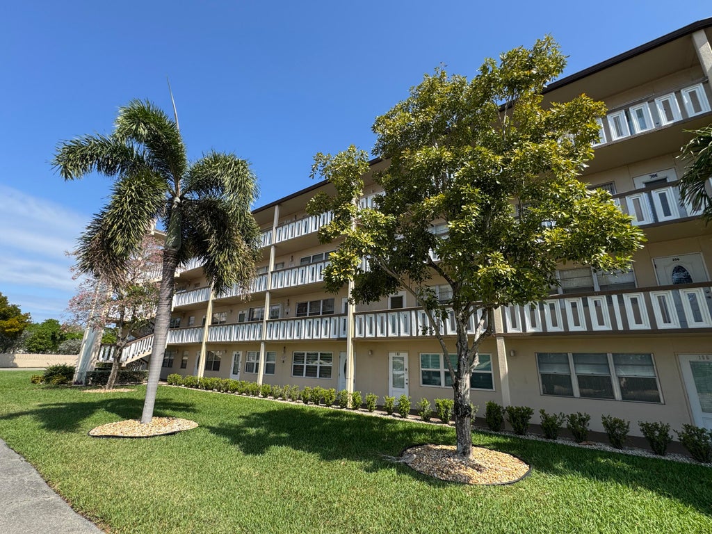 203 Southampton A, West Palm Beach