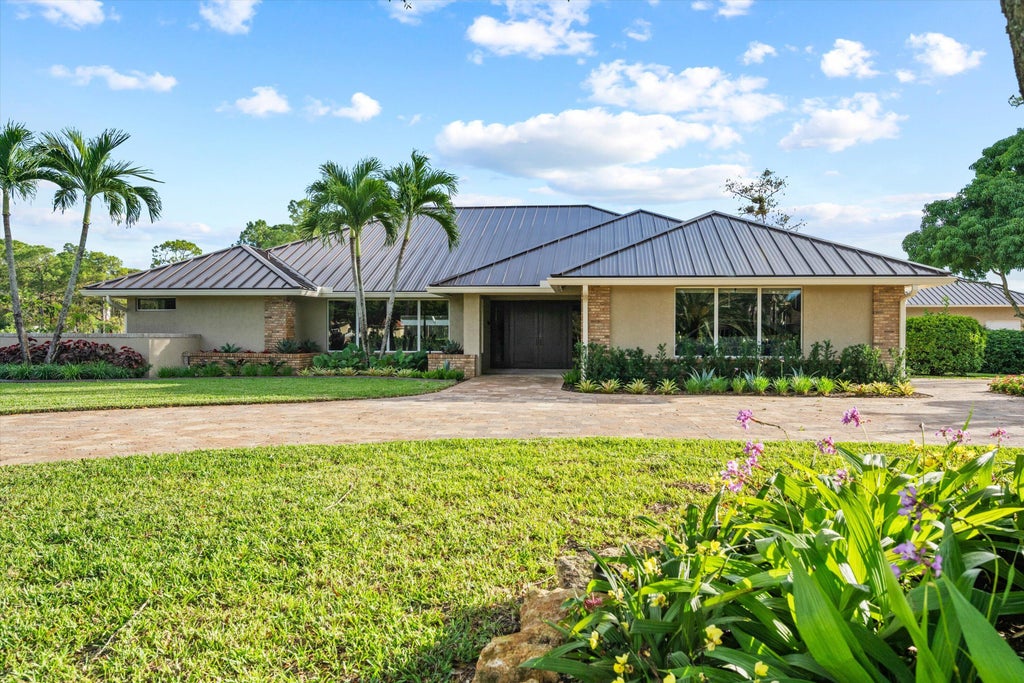 14598 Halter Rd, Wellington