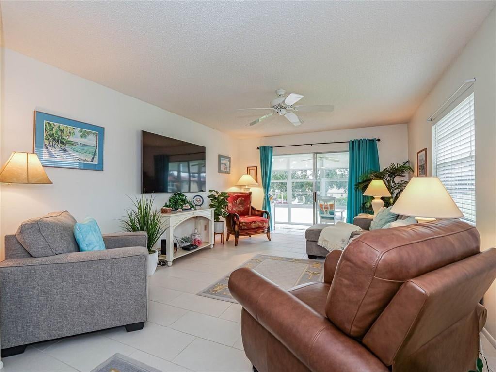 57 Woodland Dr #201, Vero Beach