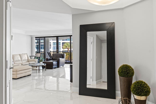 3120 S Ocean Blvd #2402, Palm Beach