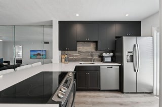 Photo of Listing #RX-11140732