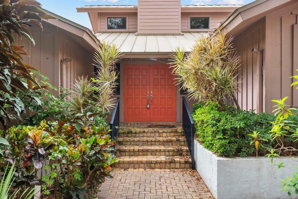 5011 Se Burning Tree Cir, Stuart