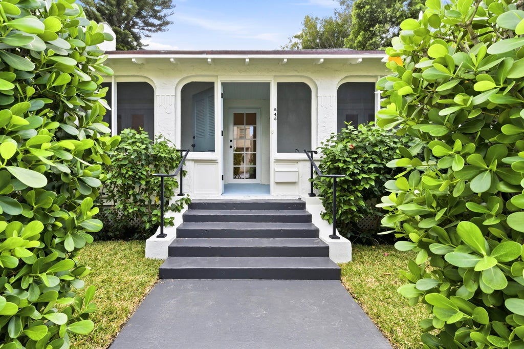 248 Park Av, Palm Beach