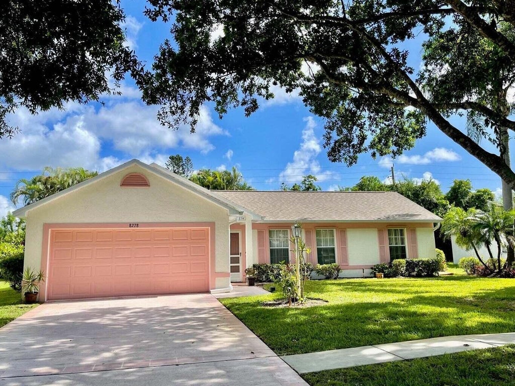 8278 Sand Pine Cir, Port Saint Lucie