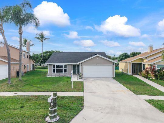 4085 Clearview Ter, West Palm Beach