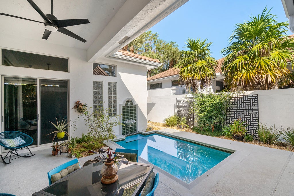 2255 Nw 62nd Dr, Boca Raton