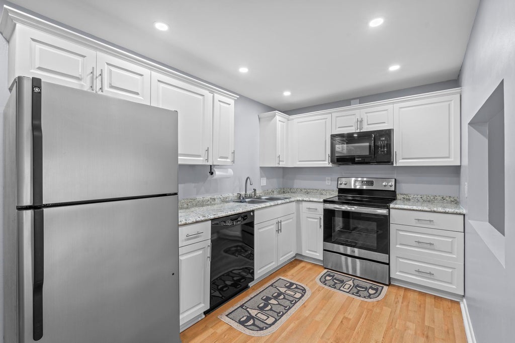 1010 Green Pine Blvd #e1, West Palm Beach