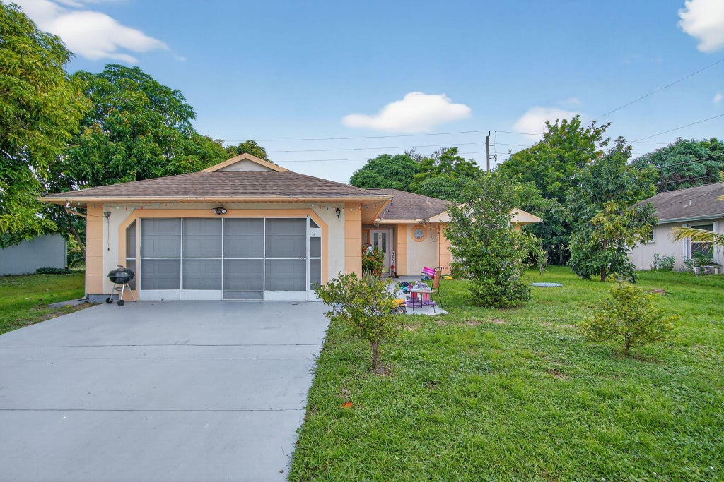 3053 Se Wake Rd, Port Saint Lucie