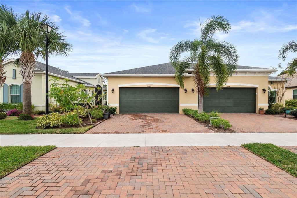12842 Sw Lake Fern Cir, Port Saint Lucie