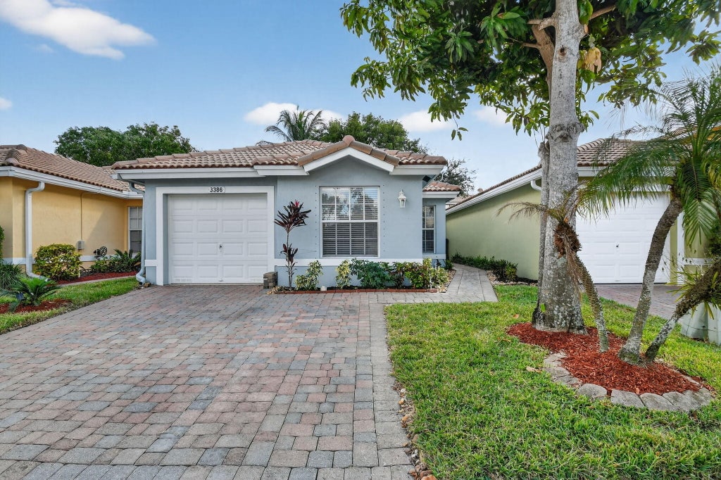 3386 Commodore Ct, West Palm Beach