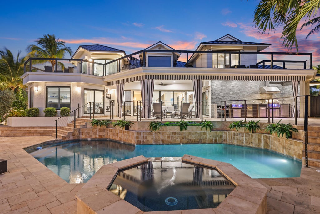 125 Marlin Dr, Ocean Ridge