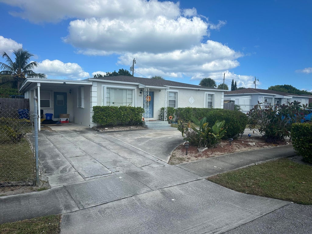 430 W 25th St, Riviera Beach