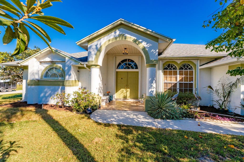 2711 Se Fall St St, Port Saint Lucie