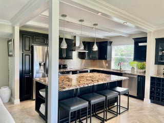 Photo of Listing #RX-11141302