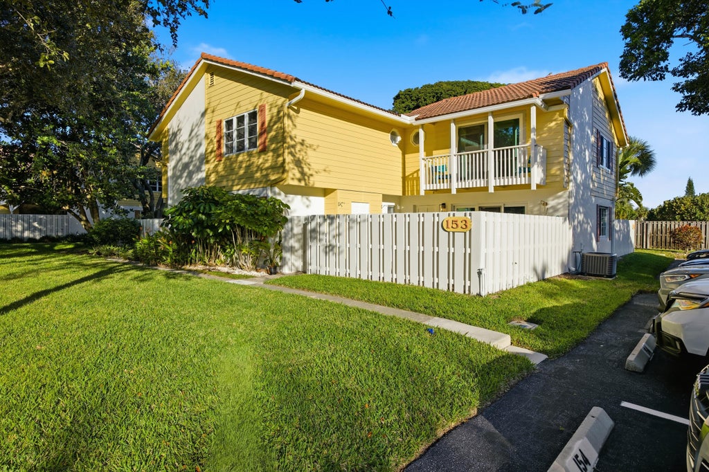 153 Seabreeze Circle Cir, Jupiter