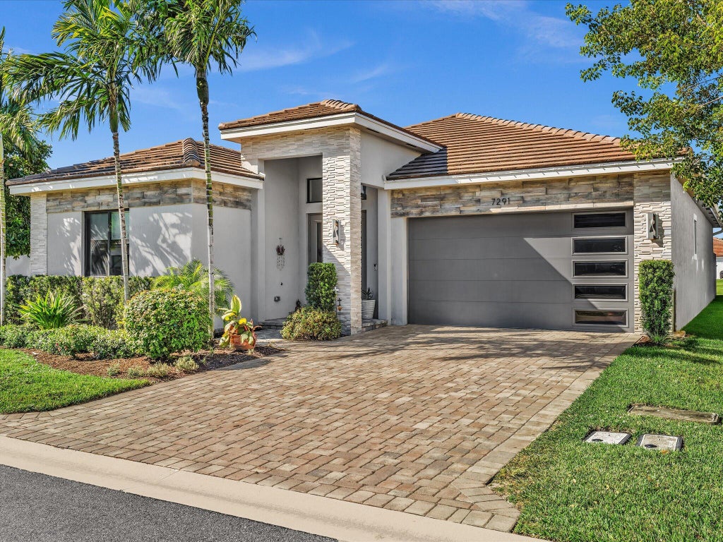 7291 Estero Dr, Lake Worth