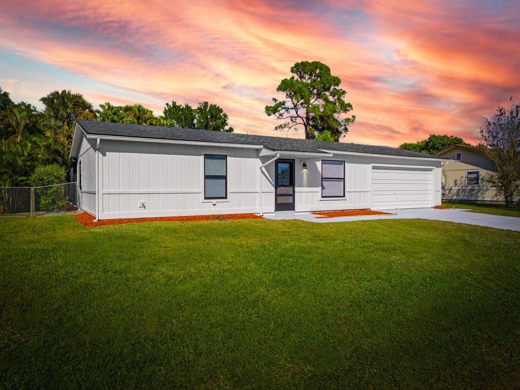 1001 Sw Romaine Lane, Port Saint Lucie