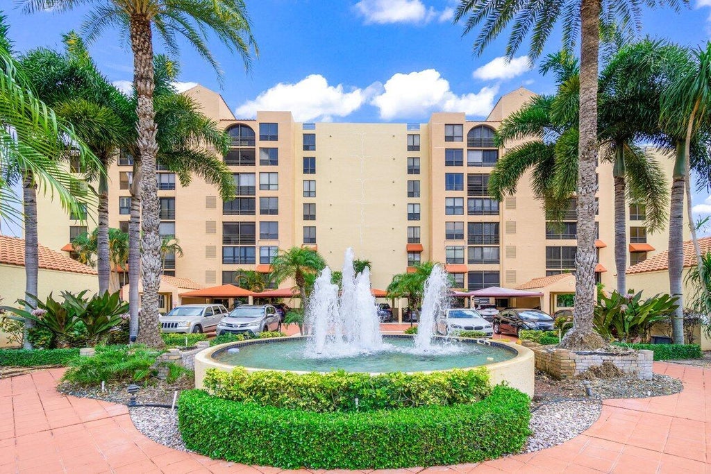 7137 Promenade Dr #501, Boca Raton