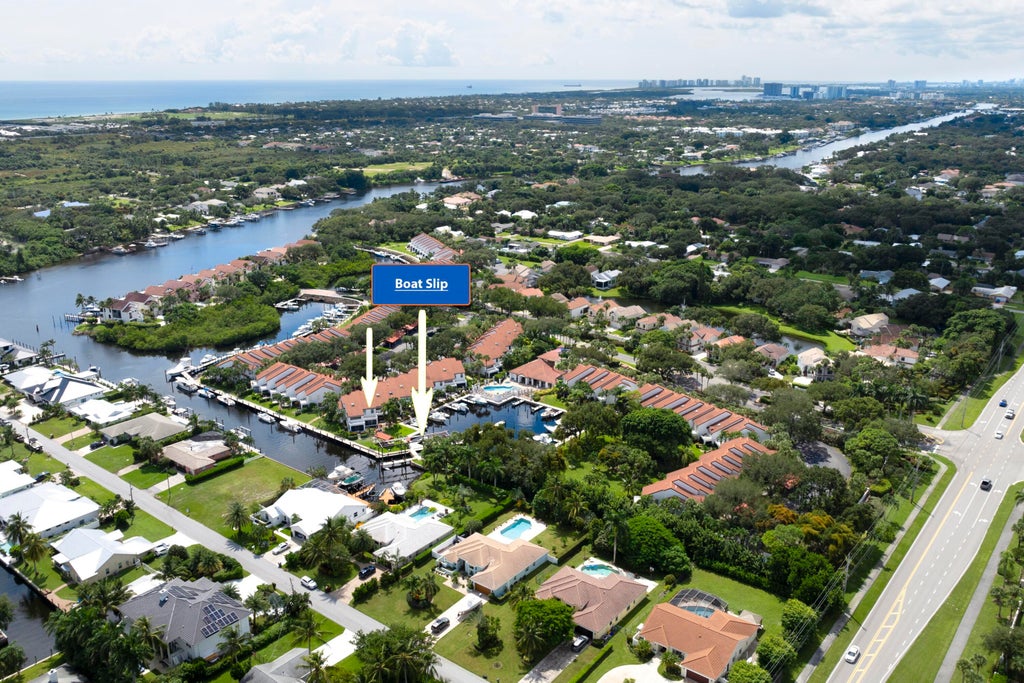 2359 Treasure Isle Dr #38, Palm Beach Gardens