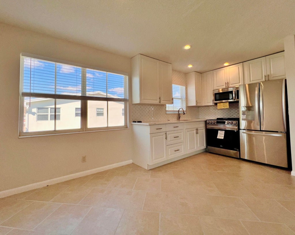 152 Chatham G, West Palm Beach