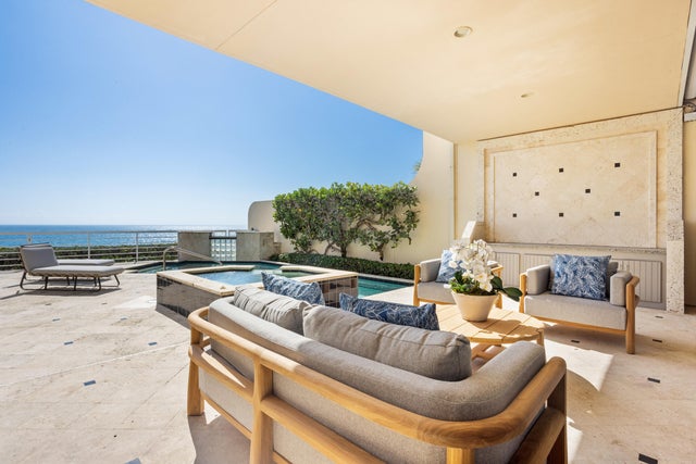 2 of 44 - 2 Sloans Curve Drive, Palm Beach, FL