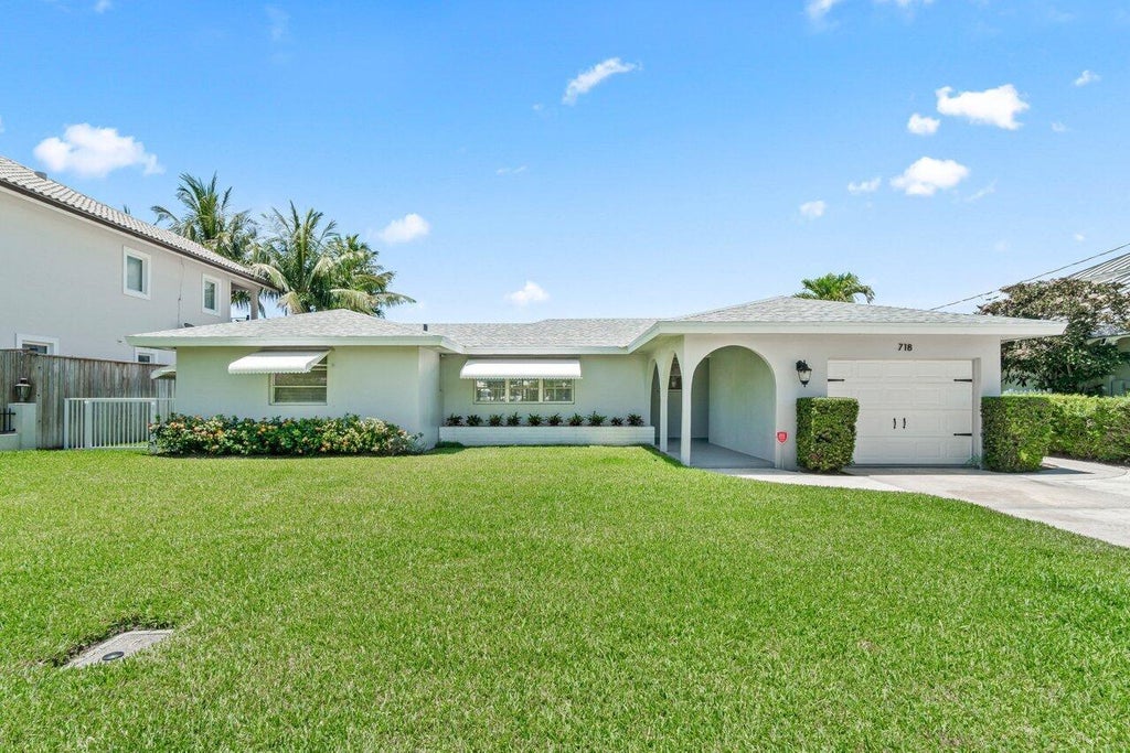 718 Shore Dr, Boynton Beach