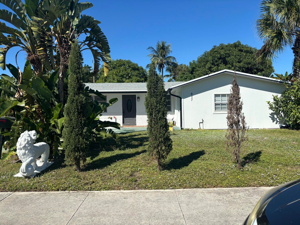 417 Lighthouse Dr, Palm Beach Gardens
