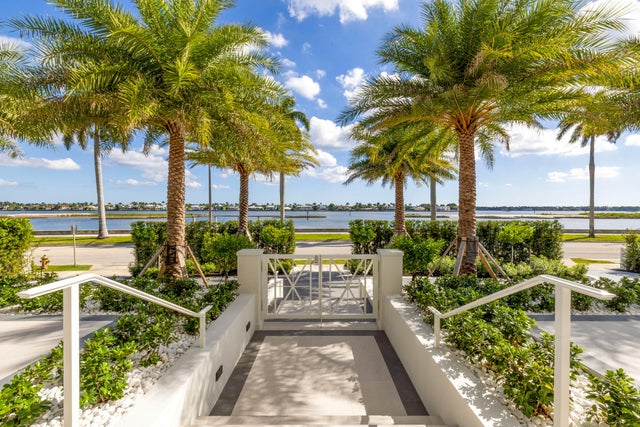 3 of 26 - 2415 S Flagler Drive, West Palm Beach, FL