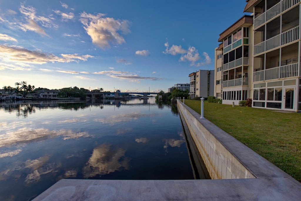 632 Snug Harbor Dr #d15, Boynton Beach