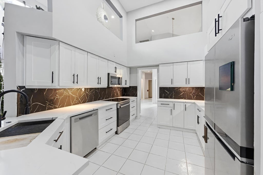 2495 Nw 66th Dr, Boca Raton