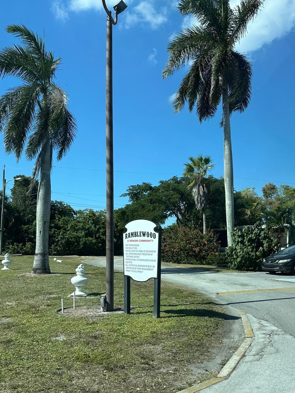 39 Palm Dr, Palm Springs