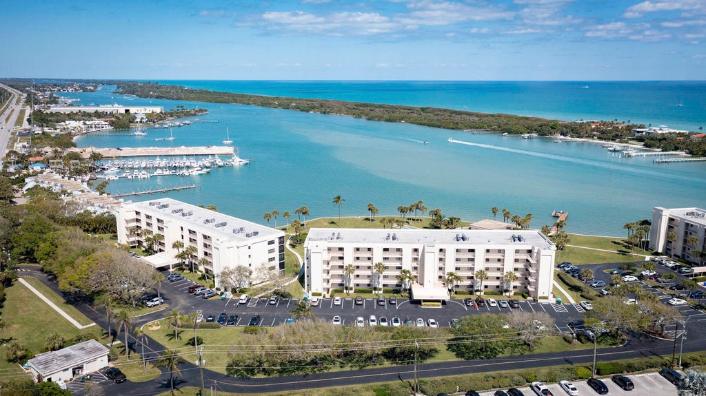 300 Intracoastal Pl #303, Tequesta