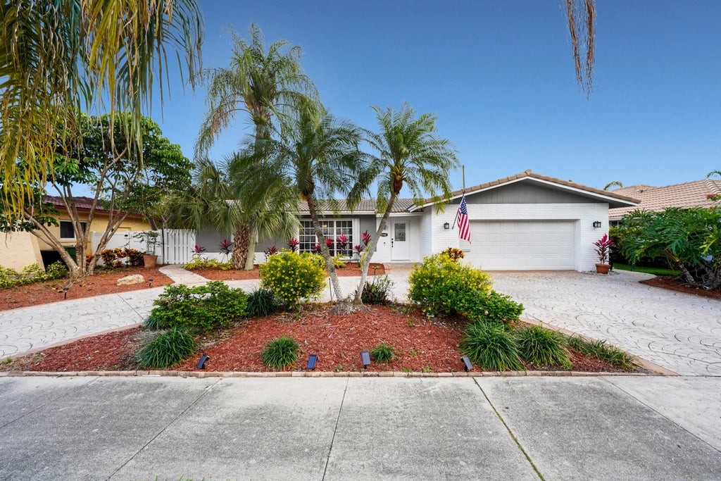 2102 Ne 68th St, Fort Lauderdale