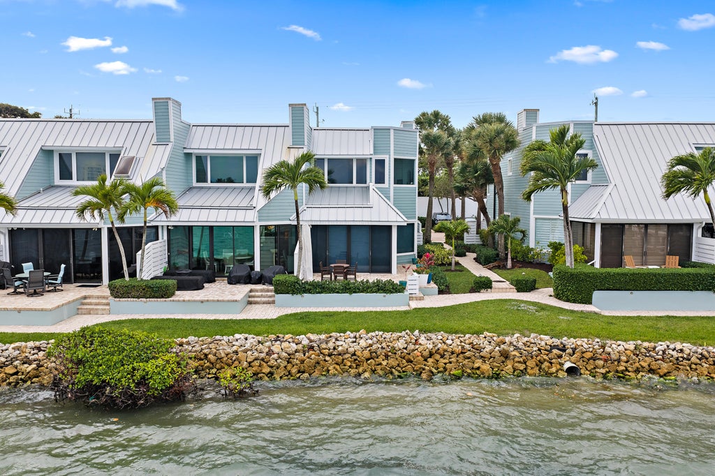 19950 Scrimshaw Way, Jupiter