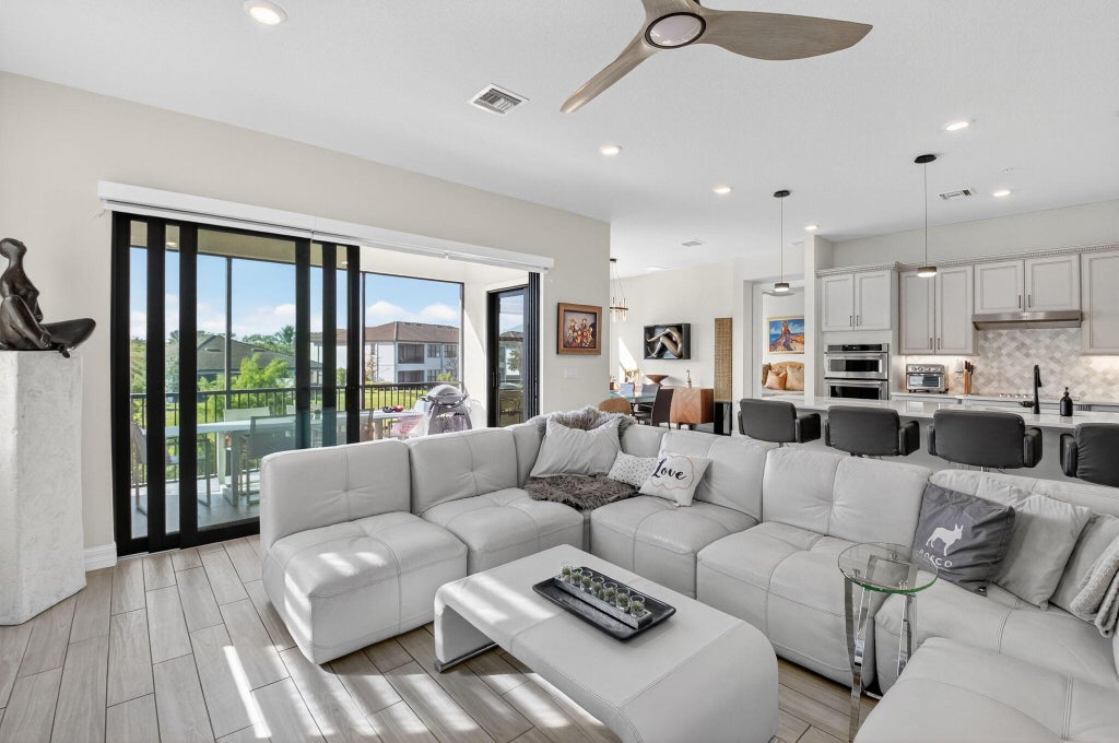 21956 Canadensis Cir #201, Boca Raton