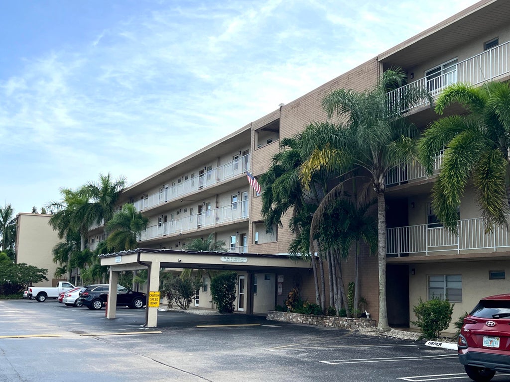 330 Ne 26th Avenue #406, Boynton Beach