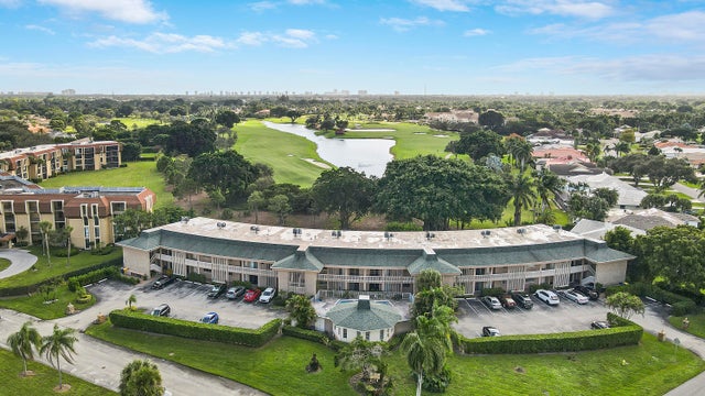 11800 Avenue Of The Pga #8, Palm Beach Gardens