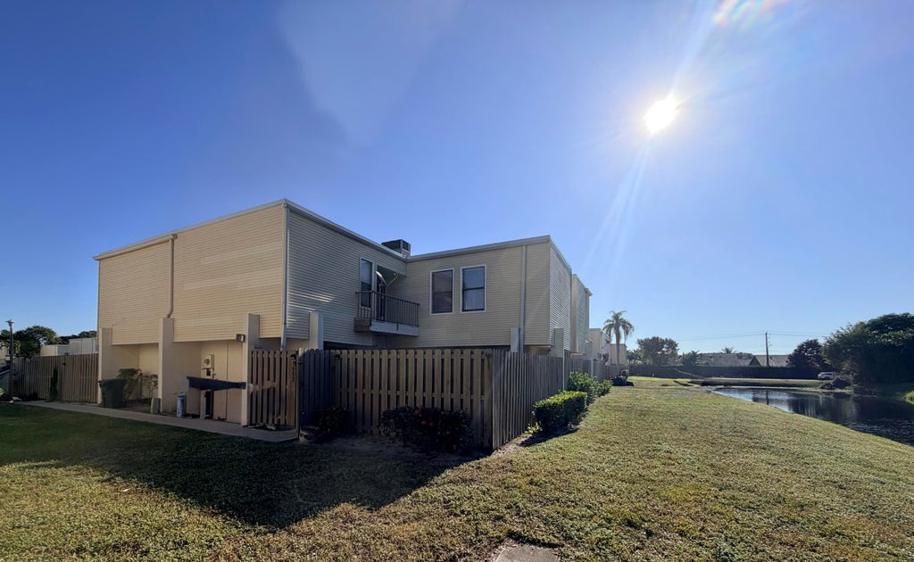 1602 Shaker Circle, Wellington