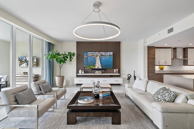 3 of 43 - 2700 Donald Ross Road #306, Palm Beach Gardens, FL