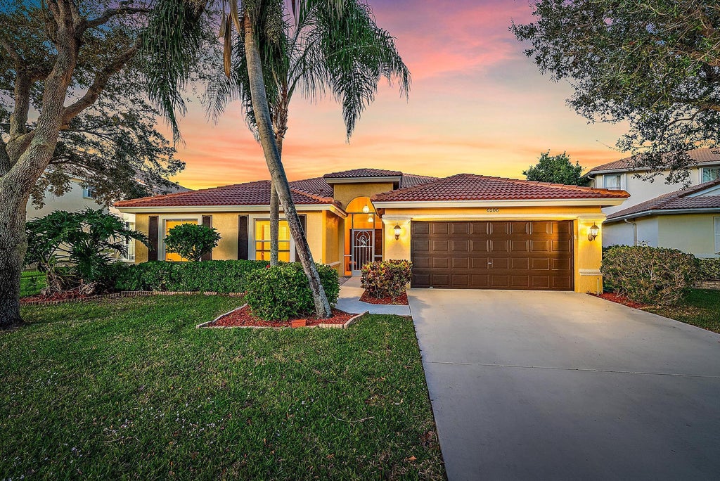6206 Indian Forest Cir, Lake Worth
