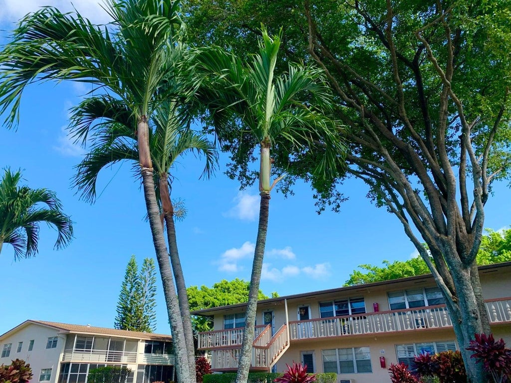 116 Canterbury E, West Palm Beach