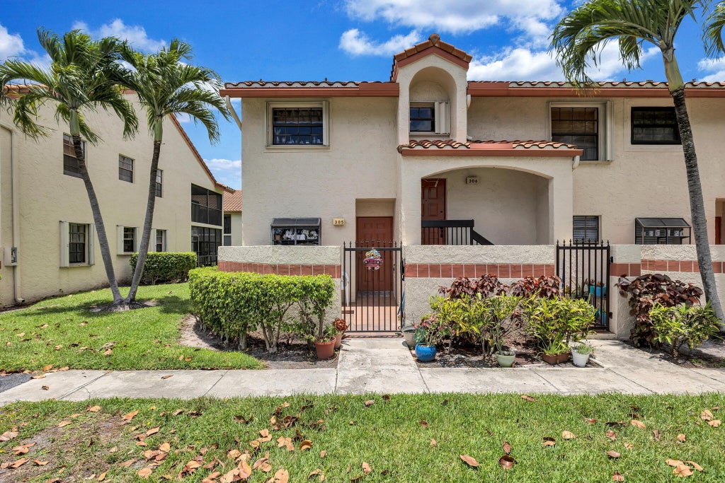 305 Congressional Way #305, Deerfield Beach