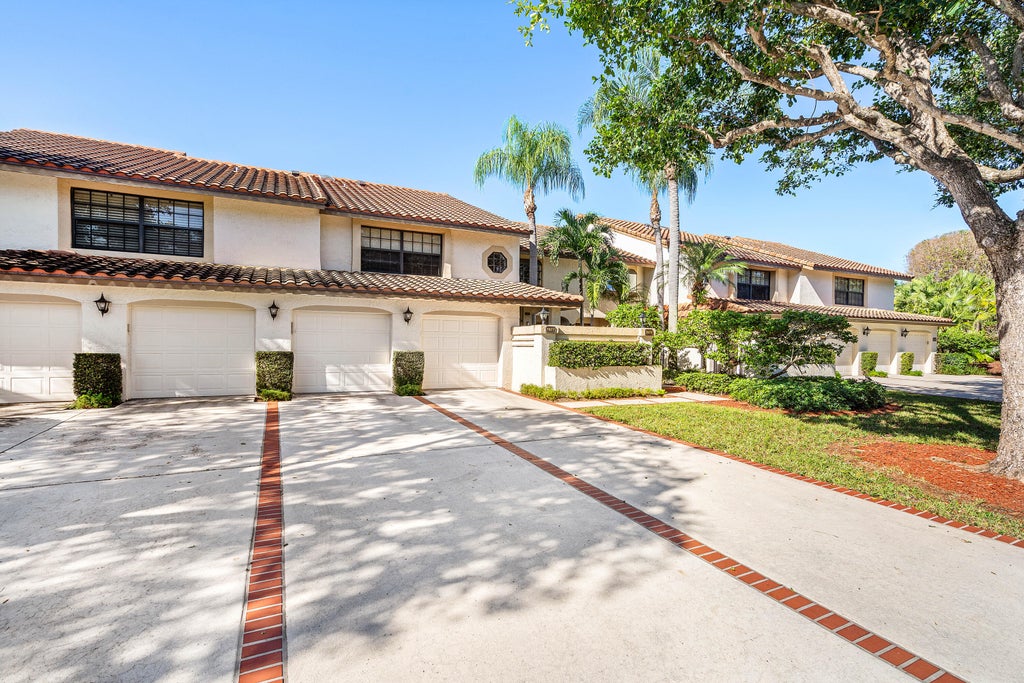 7977 La Mirada Dr, Boca Raton