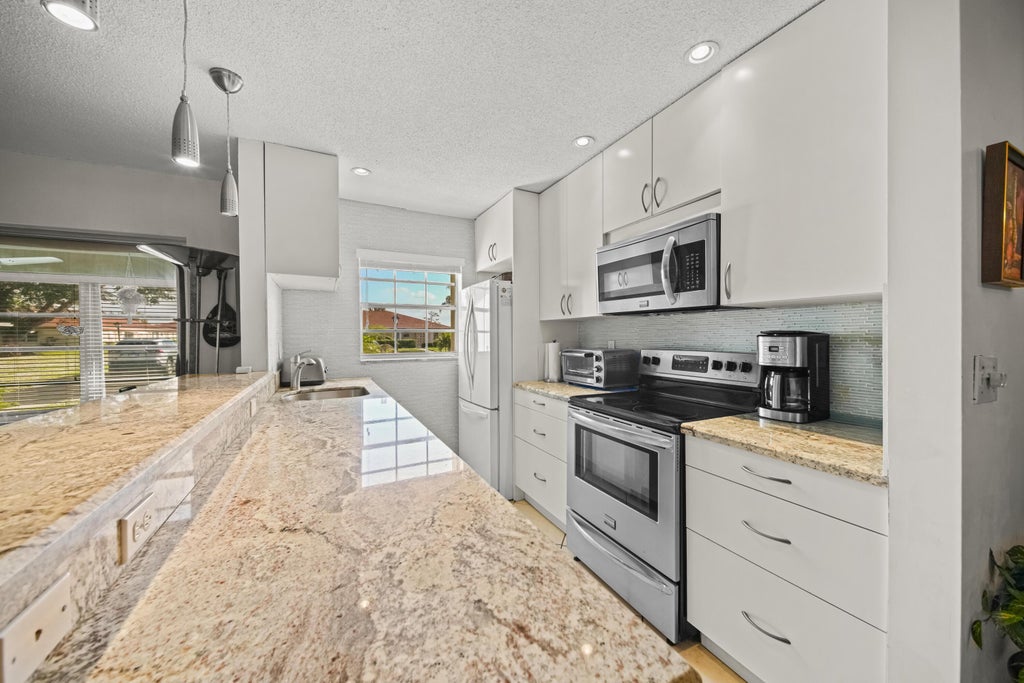 4875 Nw 3rd Ct #c, Delray Beach