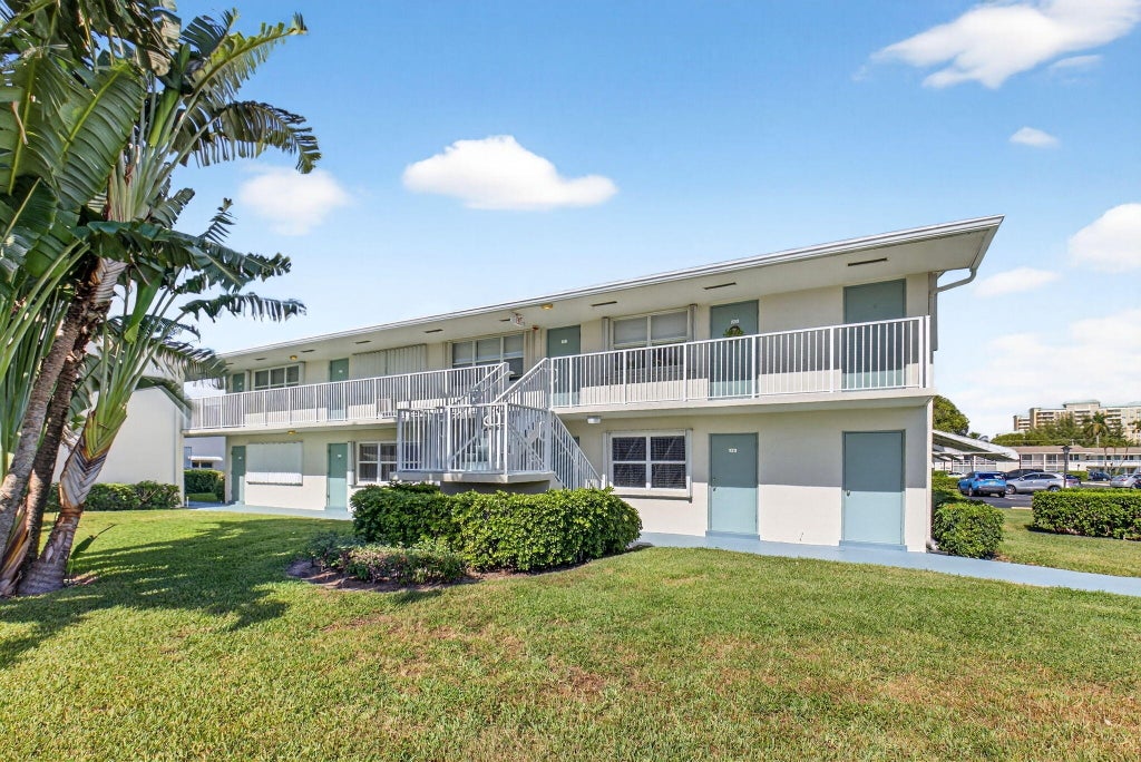 480 Horizons W #212, Boynton Beach