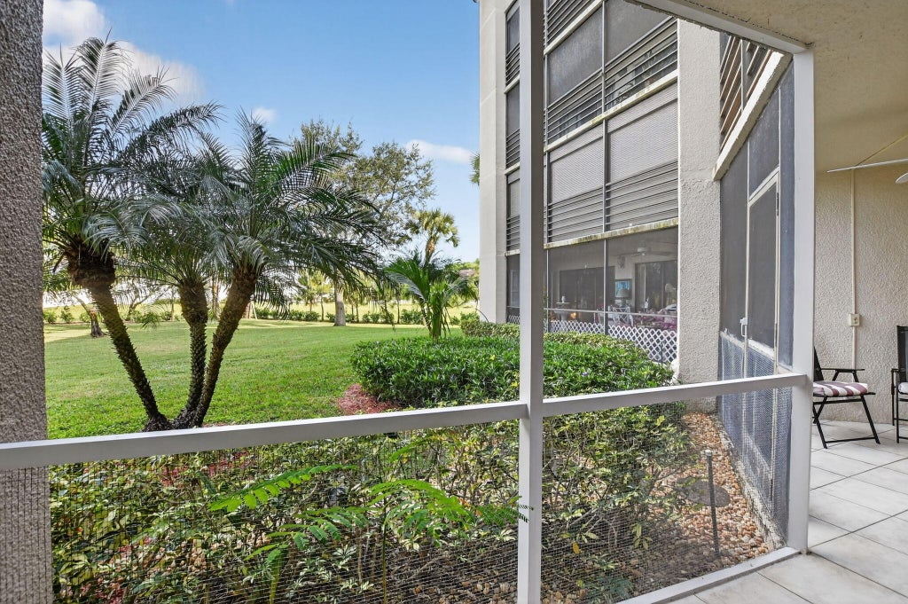 5650 Camino Del Sol #106, Boca Raton