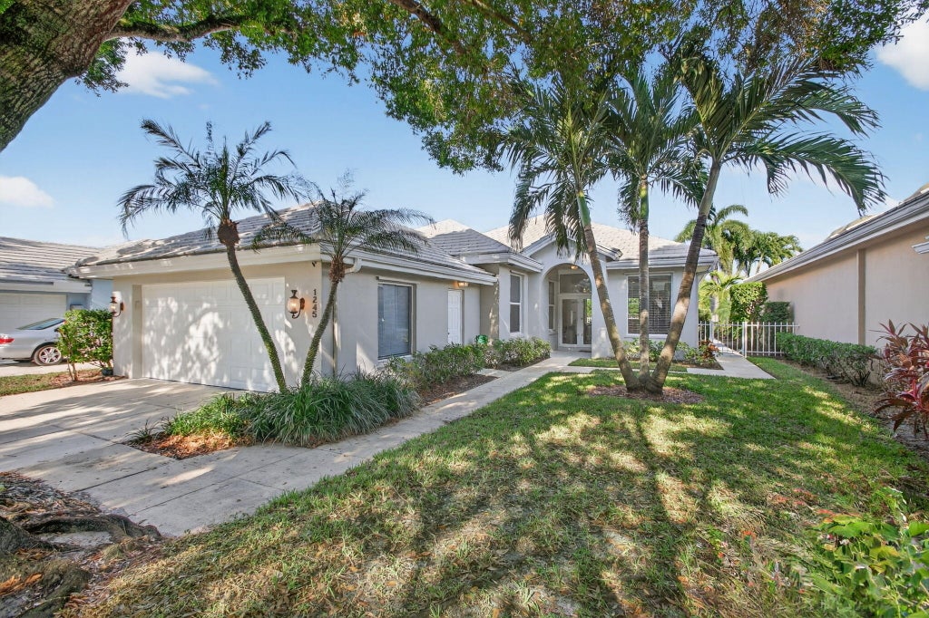 1245 Owl Pointe Cir, West Palm Beach