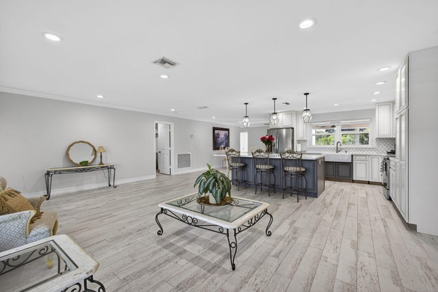 Photo of Listing #RX-11146161