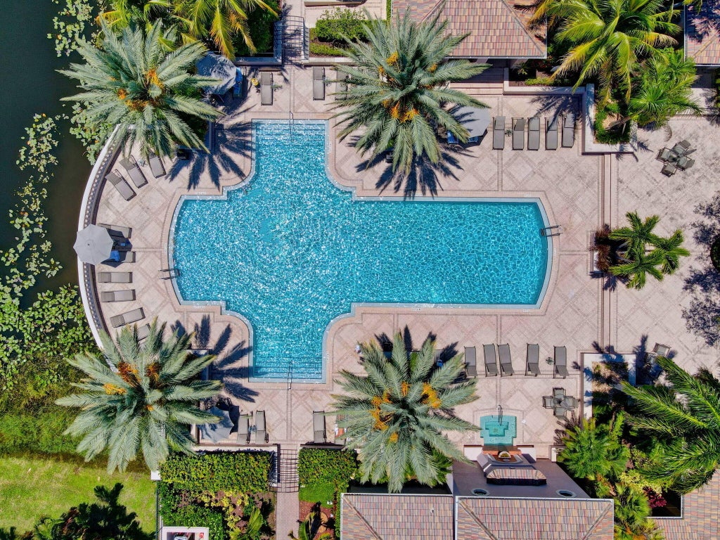 2915 Tuscany Ct #102, Palm Beach Gardens